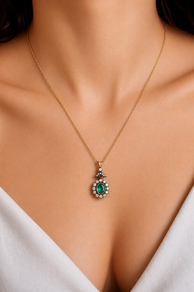 Altın Taşlı Elmas Kolye 2.8 Gr | 0.23 Ct - 0.36 Ct