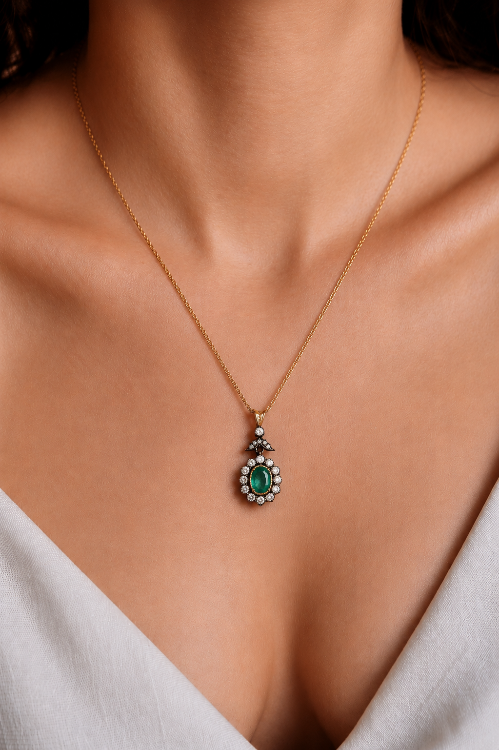 Altın Taşlı Elmas Kolye 0,23 Ct - 0,36 Ct | 2,8 Gr
