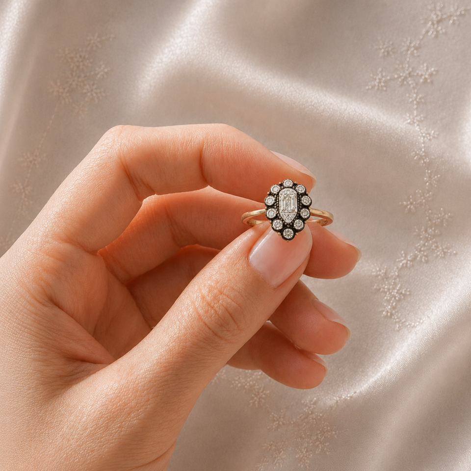 Taşlı Elmas Yüzük 0,14 Ct | 2,43 Gr
